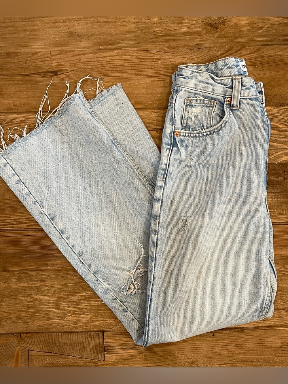 Zara High Rise Distressed Straight Leg Jeans Light Wash Raw Hem Size 2